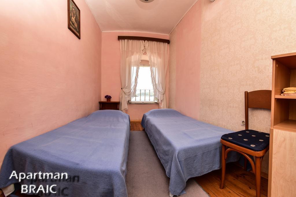 Apartment Waterline เปราสต์ ภายนอก รูปภาพ
