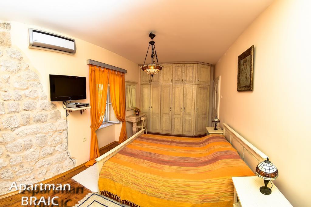 Apartment Waterline เปราสต์ ภายนอก รูปภาพ